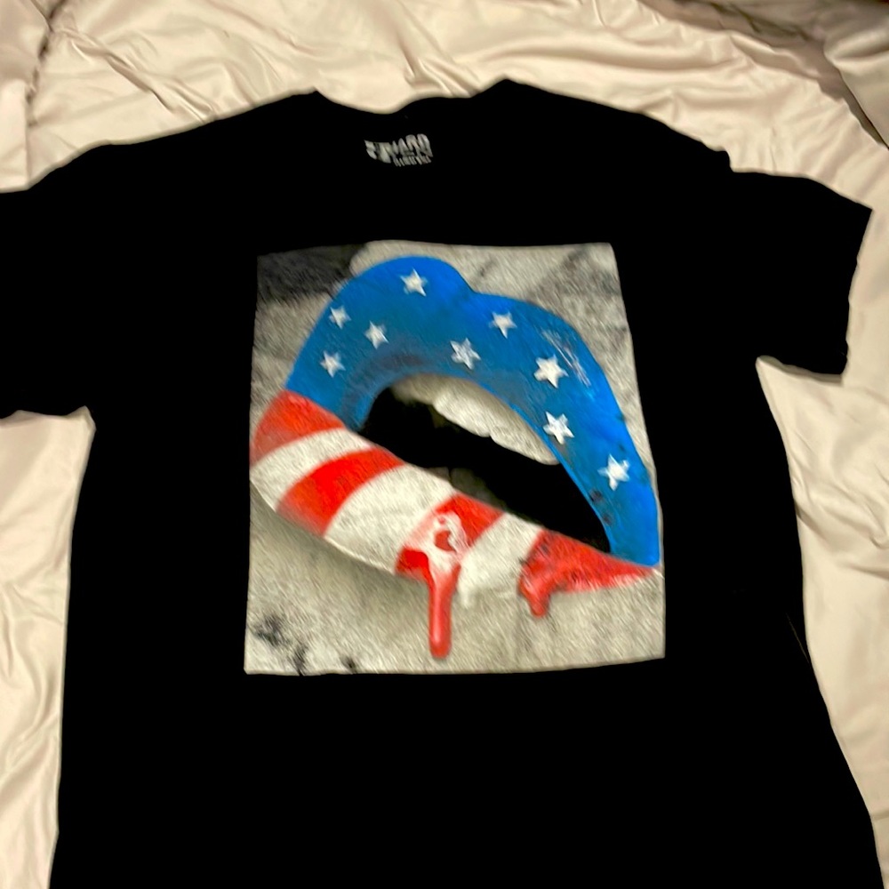 Mens tee size Large